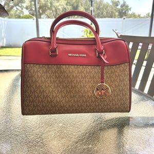 MICHAEL KORS 👜✨ Jet Set Medium Duffle LIMITED EDITION🚨